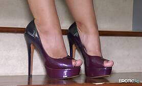 Obst Crushing - foot fetish