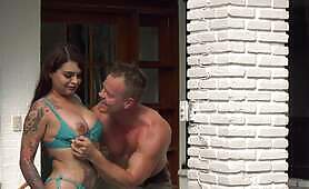 Hot Outdoor Fuck for this tattooed horny Latina