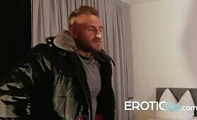 The perverted Estate Agent